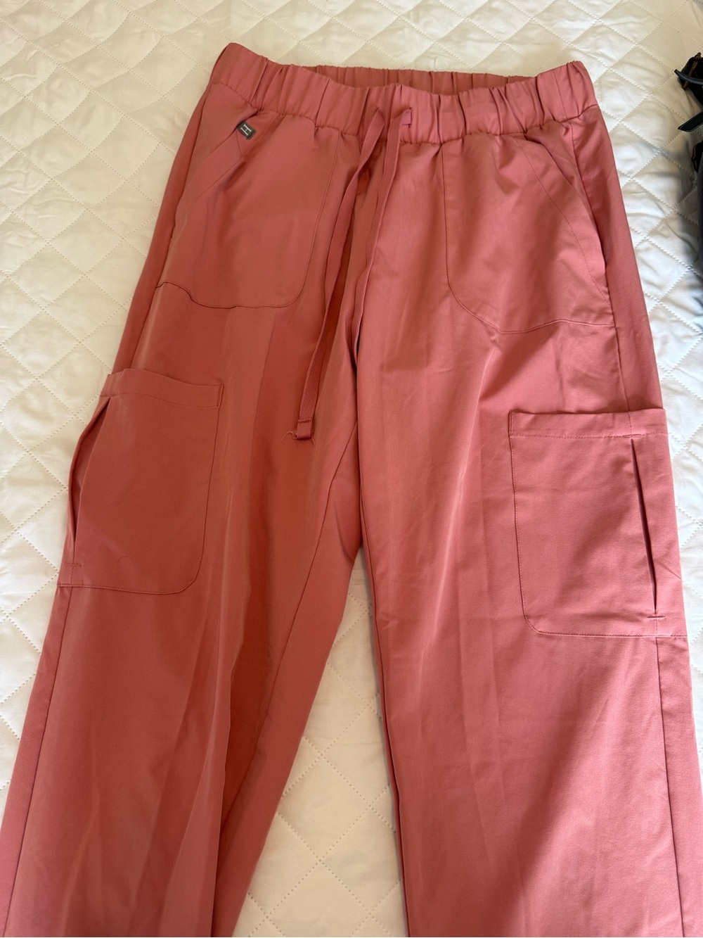Women’s Scrub  Pants inDusty Rose